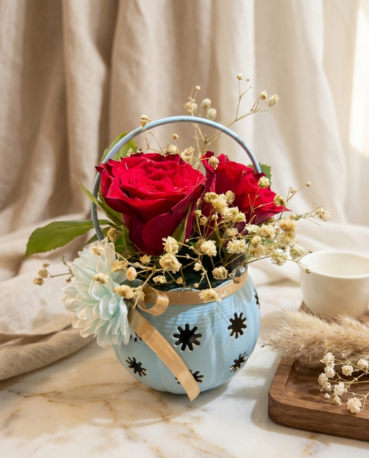 Cutout Pot Welcome Bouquet