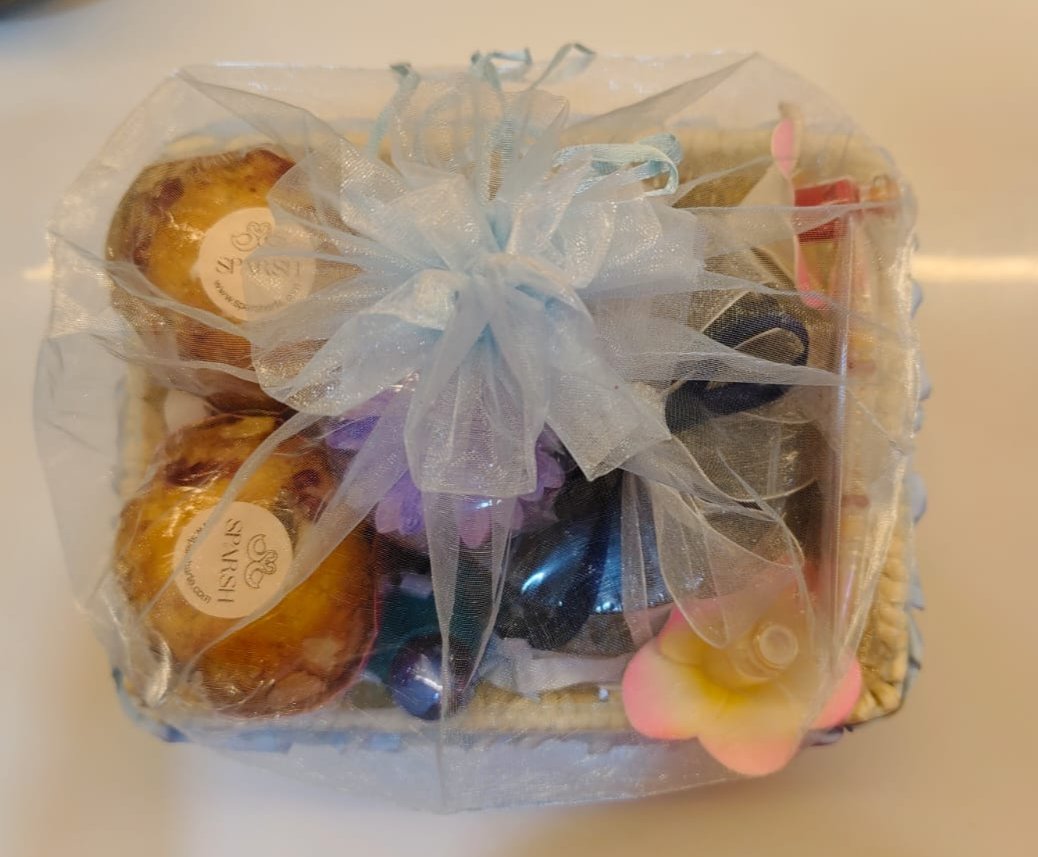 Gift Hamper Basket